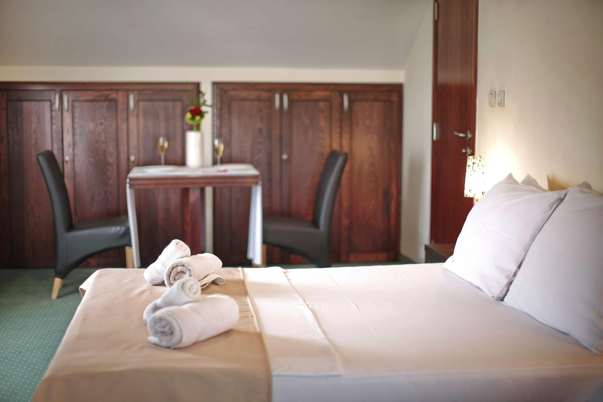 Hotel Happy Star Club à Belgrade Extérieur photo