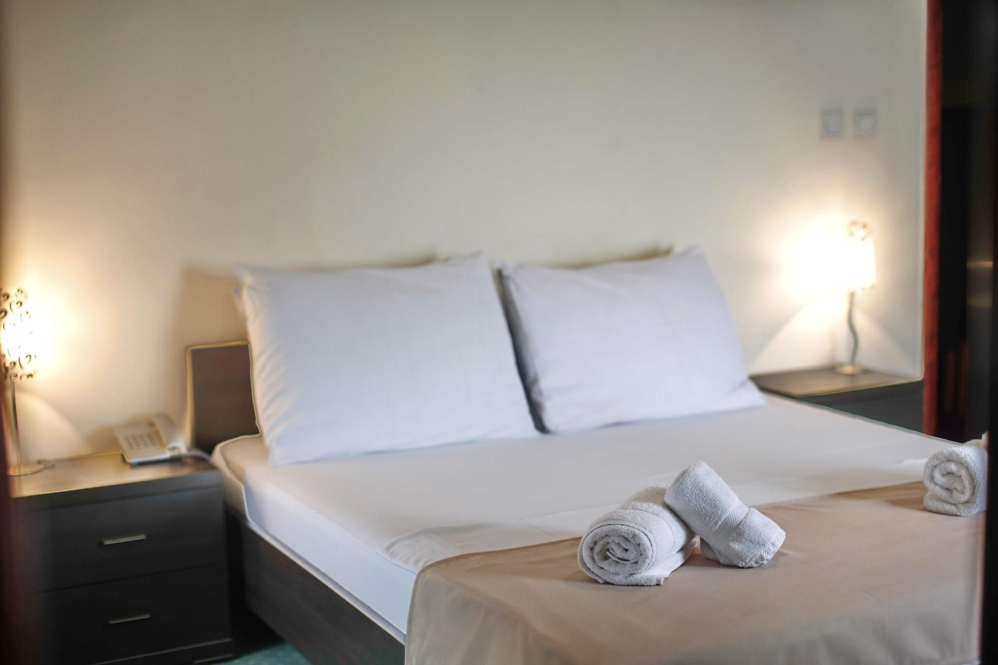 Hotel Happy Star Club à Belgrade Extérieur photo