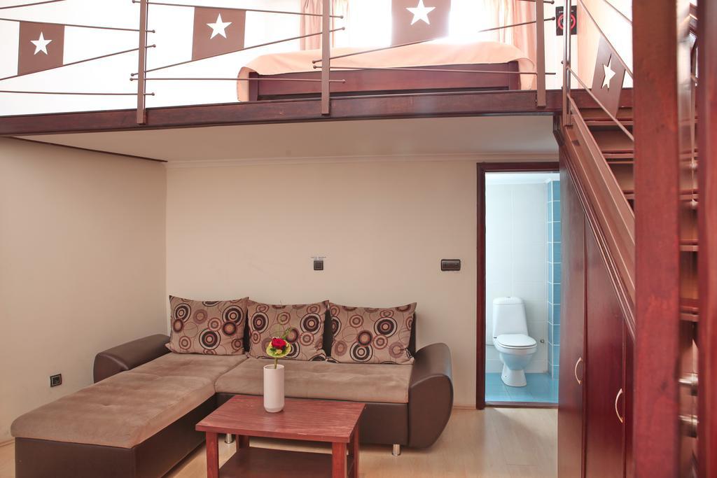 Hotel Happy Star Club à Belgrade Chambre photo