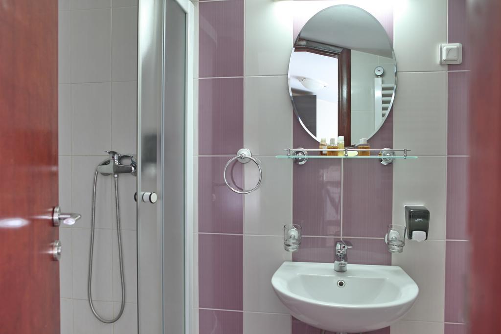 Hotel Happy Star Club à Belgrade Chambre photo