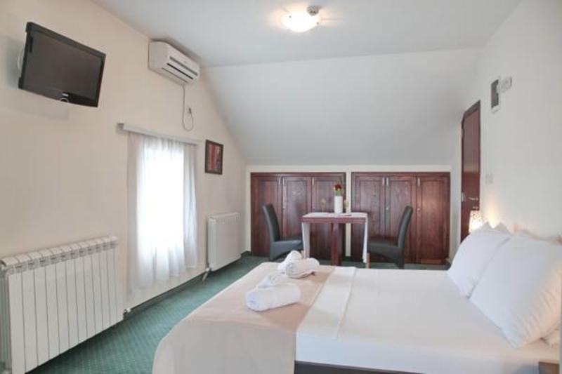 Hotel Happy Star Club à Belgrade Extérieur photo