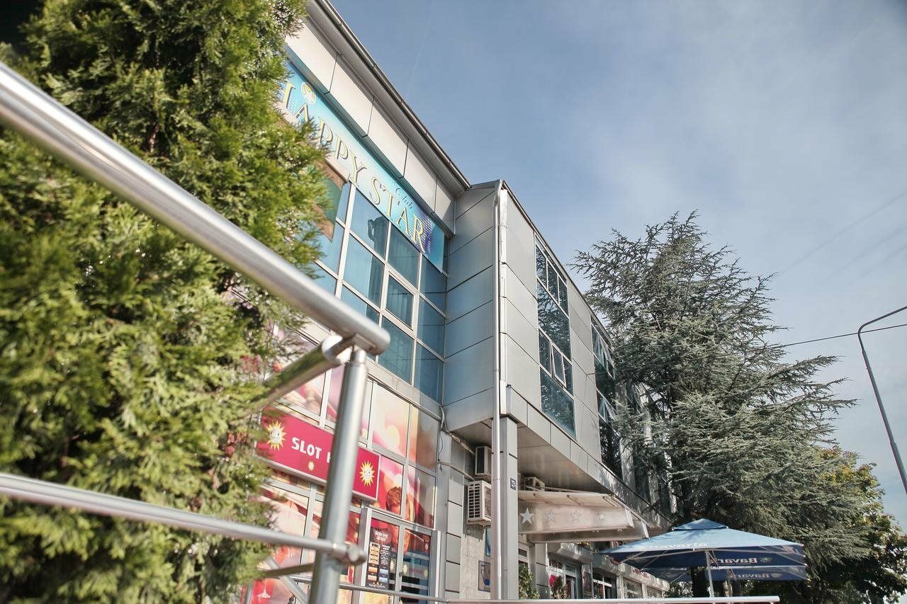 Hotel Happy Star Club à Belgrade Extérieur photo